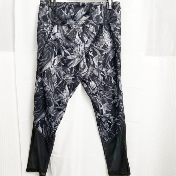 Champion Athletic Leggings Floral Pattern With Sheer Netting Black White Large - Picture 12 of 14